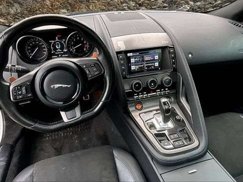 Used 2017 Jaguar F-TYPE S image 15