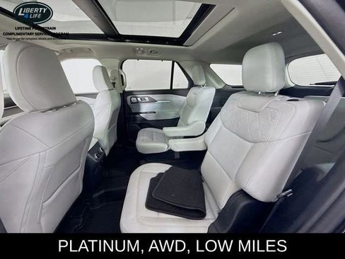 Used 2025 Ford Explorer Platinum w/ LUX Leather Package image 25