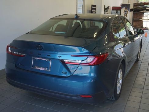 Used 2025 Toyota Camry LE FWD image 12