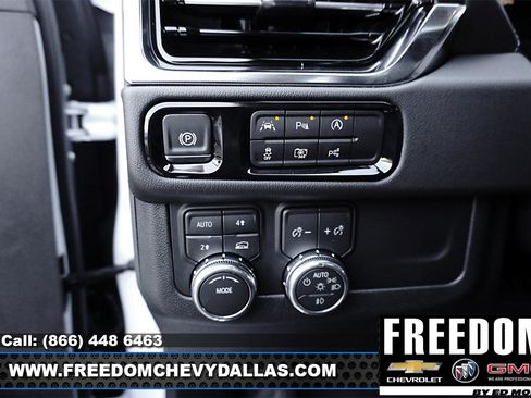 New 2026 GMC Yukon XL Denali w/ Sun & Power Step Package image 28