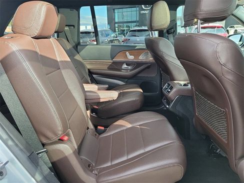 Used 2022 Mercedes-Benz GLS 450 4MATIC image 19