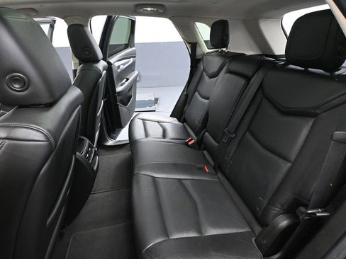 Used 2017 Cadillac XT5 Luxury image 42