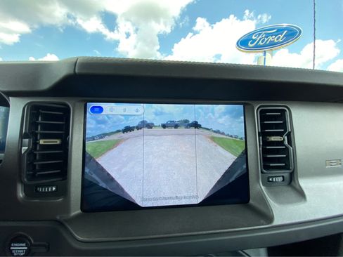 Used 2025 Ford Bronco Badlands AWD/4WD image 28