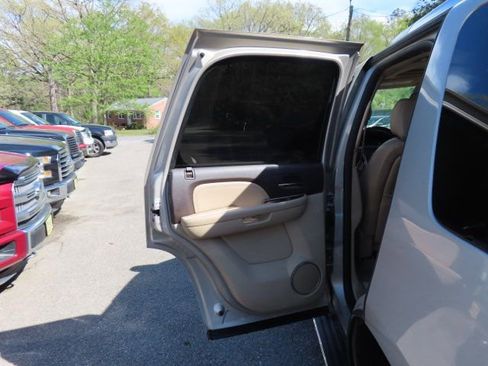 Used 2007 GMC Yukon Denali image 12