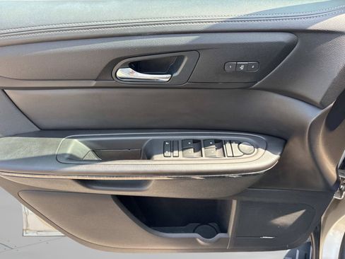 Used 2017 GMC Acadia Limited SLT FWD image 24