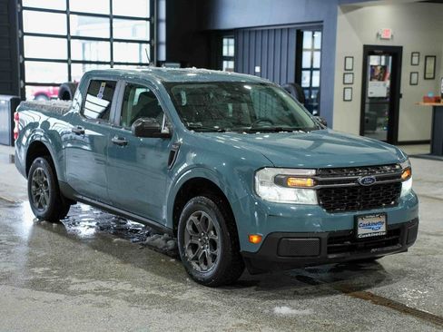 Used 2022 Ford Maverick XLT image 3