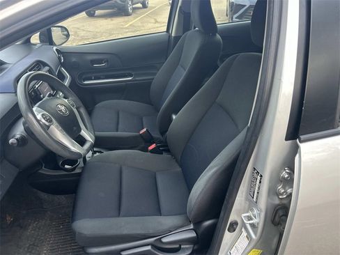 Certified 2016 Toyota Prius C Two image 11