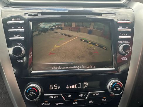 Used 2023 Nissan Murano SV FWD image 19