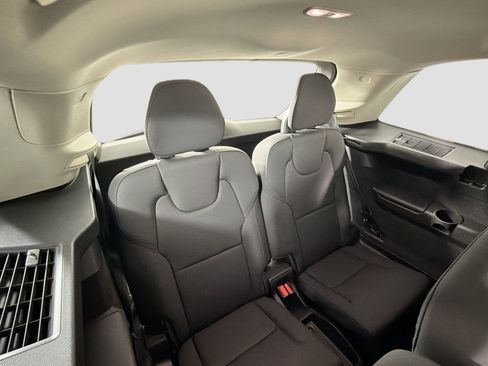 New 2026 Volvo XC90 B5 Core AWD/4WD image 27