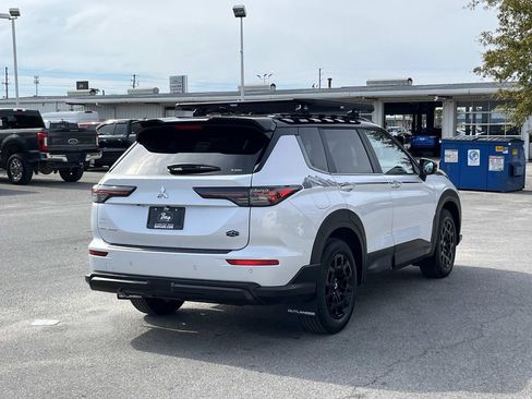 New 2026 Mitsubishi Outlander AWD image 5