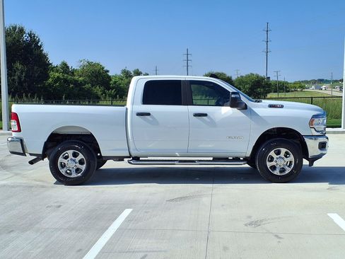 Used 2024 RAM 2500 Big Horn AWD/4WD image 10