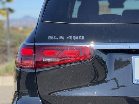 New 2026 Mercedes-Benz GLS 450 4MATIC image 11