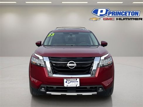 Used 2023 Nissan Pathfinder Platinum w/ Cargo Package image 2