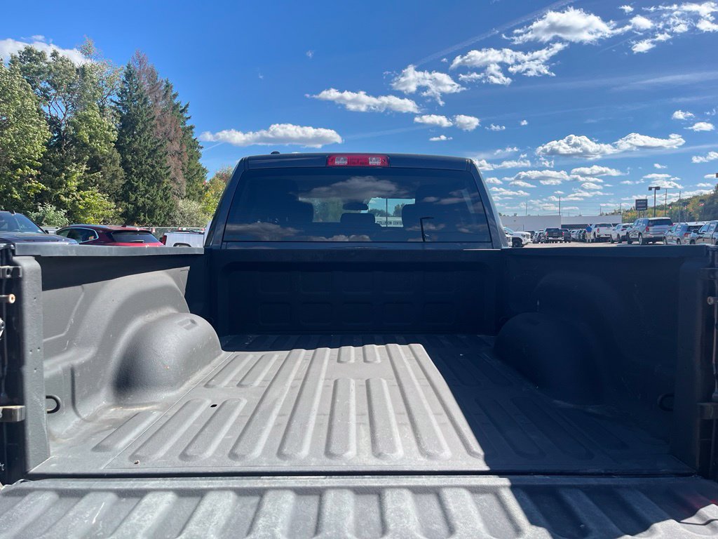 Used 2018 RAM 1500 ST w/ SXT Appearance Group AWD/4WD image 13