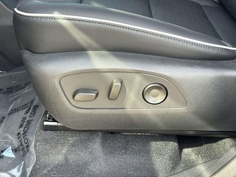 New 2026 Buick Enclave Sport Touring w/ Power Package FWD image 21