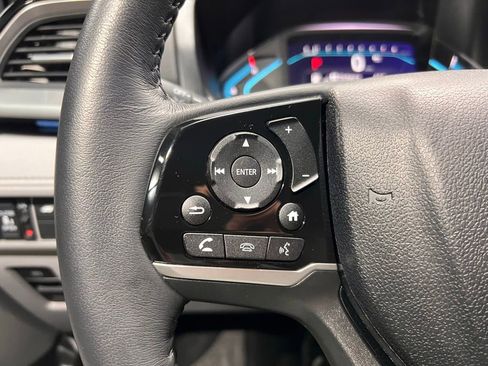 Used 2023 Honda Odyssey Touring image 19