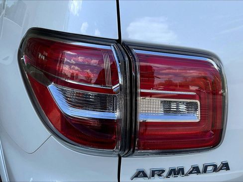 Used 2020 Nissan Armada Platinum w/ Captain's Chairs Package image 23