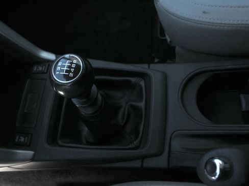 Used 2017 Subaru Forester 2.5i Premium image 21