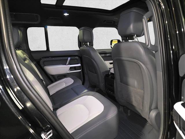 Certified 2023 Land Rover Defender 110 X-Dynamic SE AWD/4WD image 11