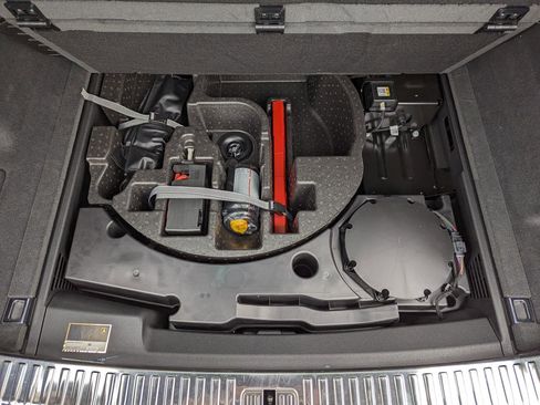 Used 2021 Lamborghini Urus image 49