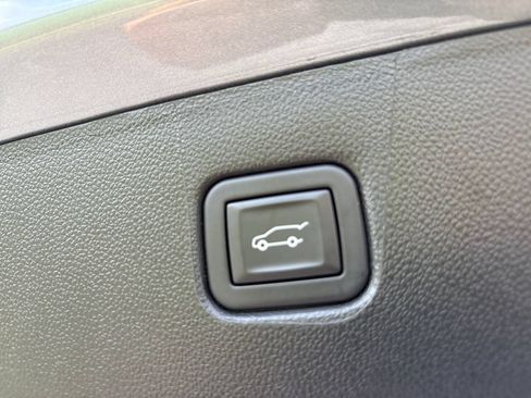 Used 2025 Chevrolet Blazer RS AWD/4WD image 42