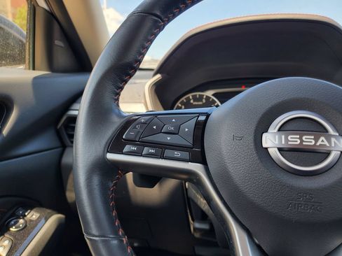 Used 2023 Nissan Altima 2.5 SR AWD/4WD image 18