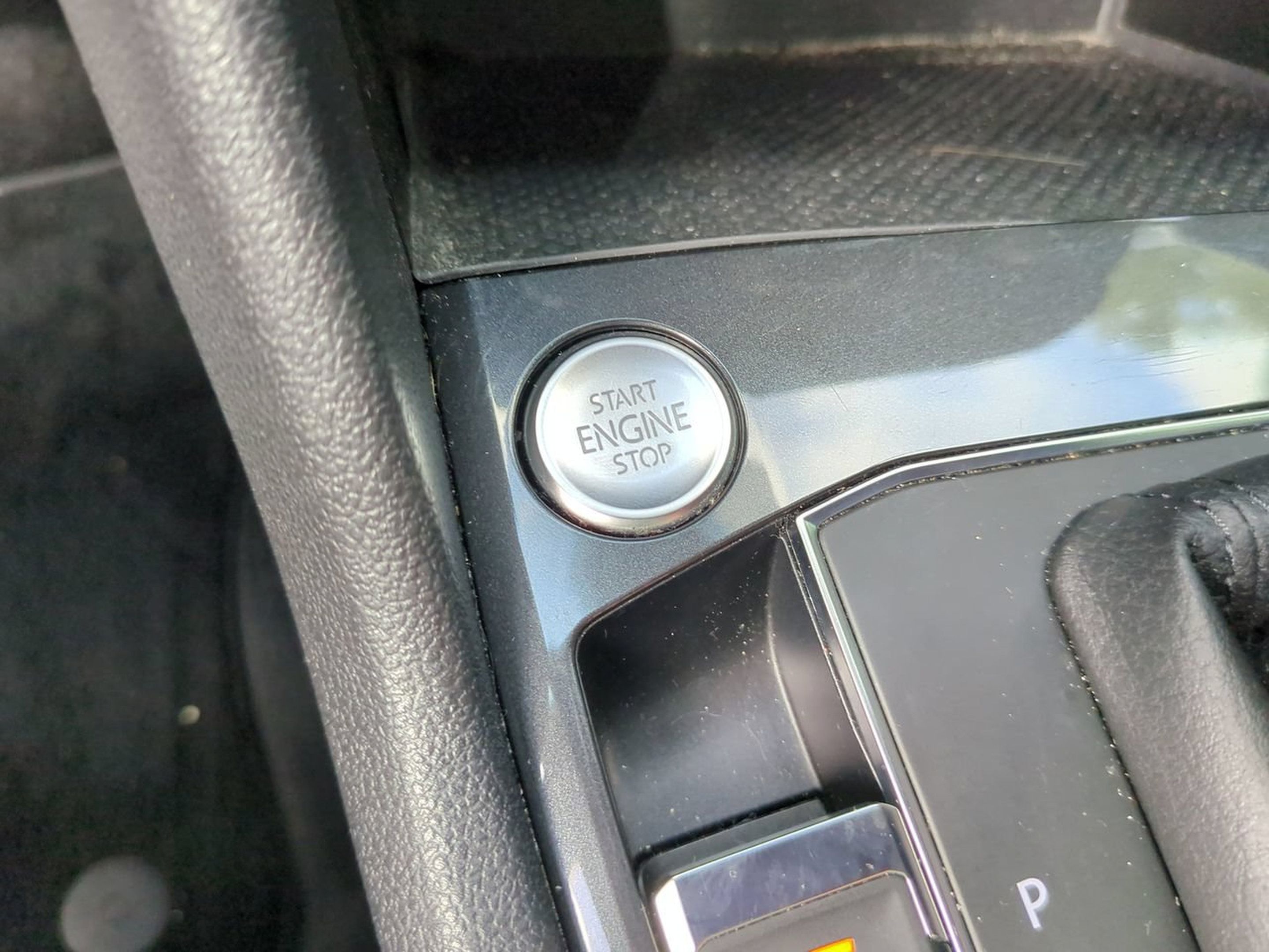 Used 2019 Volkswagen Tiguan SE w/ Panoramic Sunroof Package FWD image 27