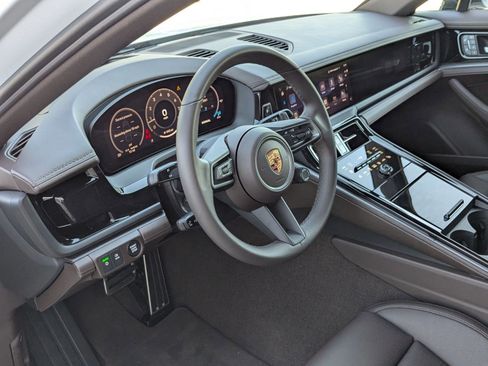 New 2026 Porsche Panamera image 4