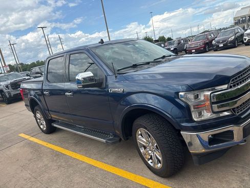 Used 2019 Ford F150 Lariat w/ Equipment Group 502A Luxury AWD/4WD image 6