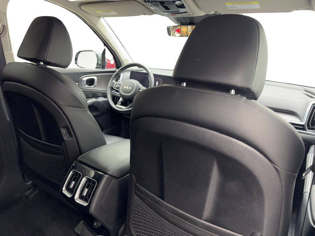 Used 2024 Kia Sorento SX FWD image 46