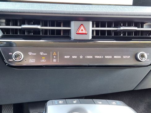 Certified 2024 Kia EV6 Wind w/ Wind Technology Package RWD image 21