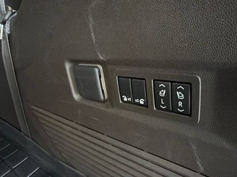 Used 2021 GMC Yukon Denali w/ Denali Premium Package AWD/4WD image 24