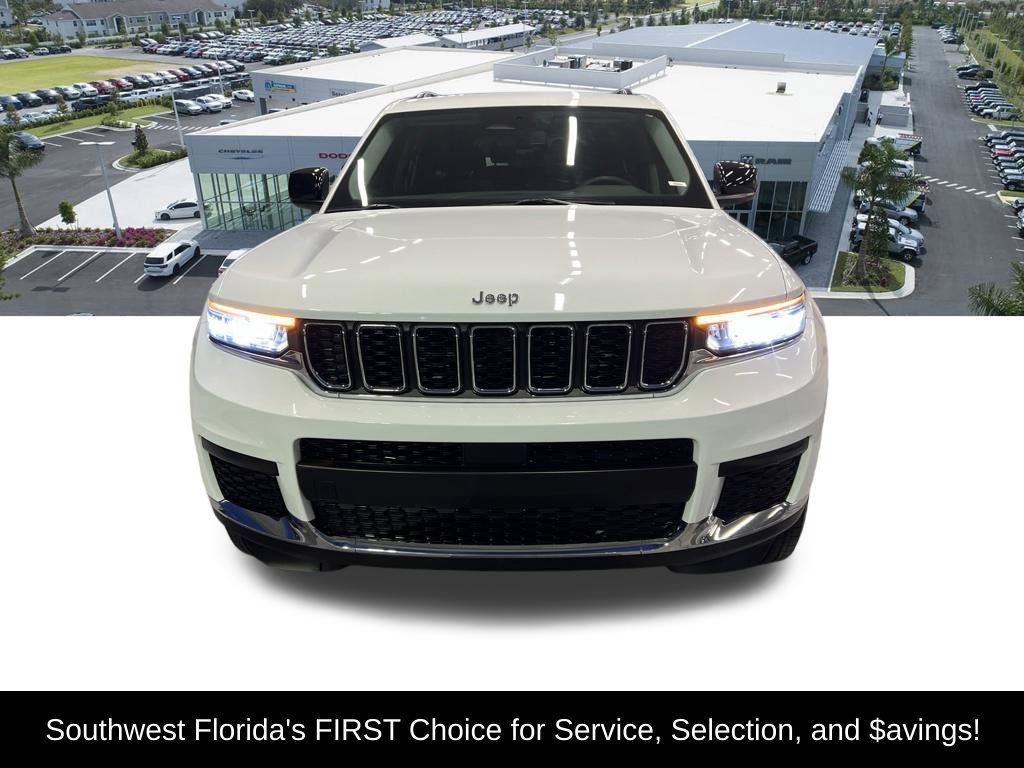 Certified 2023 Jeep Grand Cherokee L Laredo RWD image 2