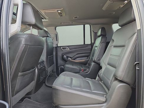 Used 2019 GMC Yukon XL Denali w/ Denali Ultimate Package image 17