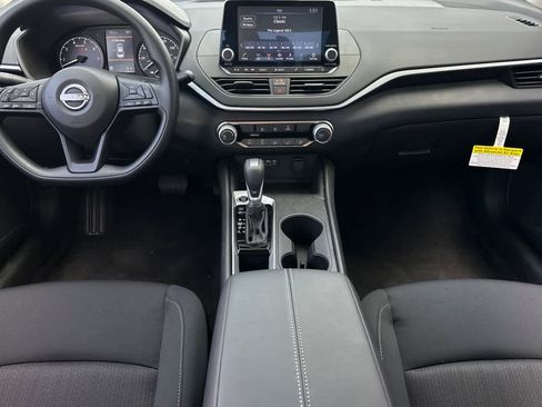 New 2025 Nissan Altima 2.5 S image 4