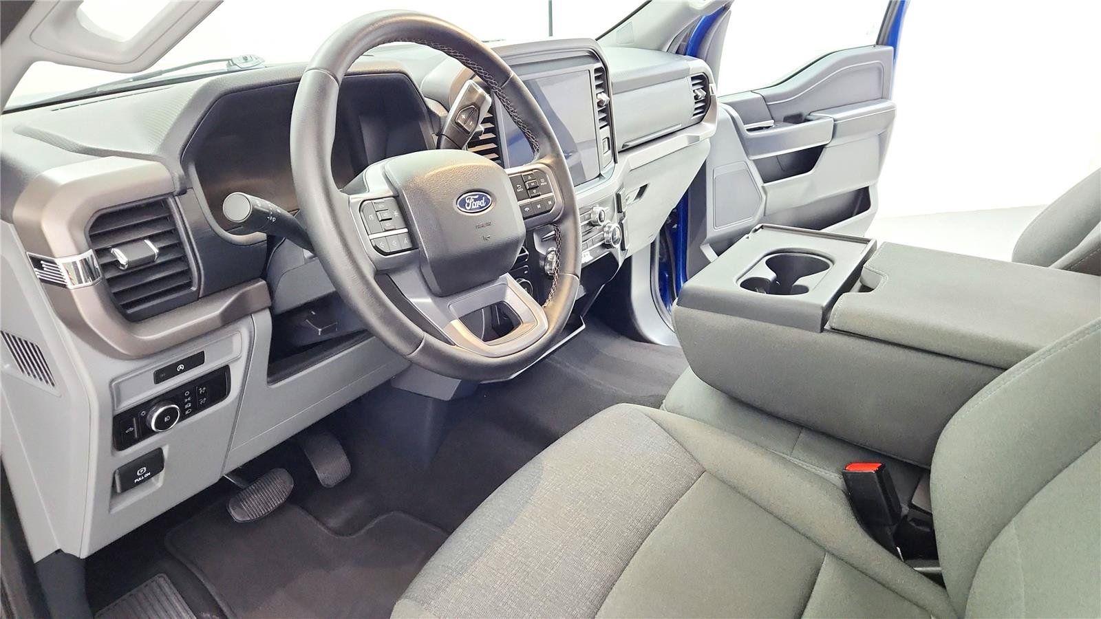 Used 2025 Ford F150 XLT w/ Equipment Group 301A Standard AWD/4WD image 14