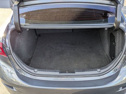 Used 2016 MAZDA MAZDA3 i Sport w/ Preferred Equipment Package image 17