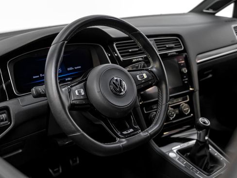 Used 2019 Volkswagen Golf R 4-Door image 13