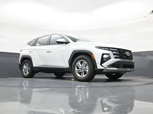 Used 2026 Hyundai Tucson SE FWD image 19