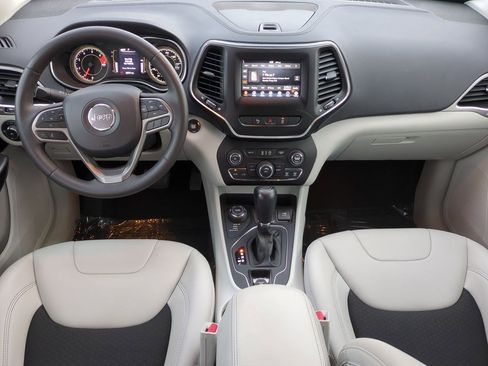 Used 2021 Jeep Cherokee Latitude Plus w/ Security Package image 20