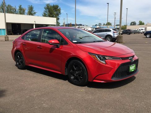 Used 2021 Toyota Corolla LE FWD image 9