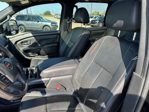 Used 2024 Nissan Titan PRO-4X w/ Pro-4x Convenience Package AWD/4WD image 23