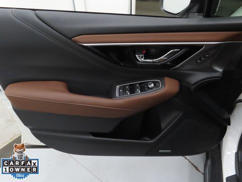 Used 2021 Subaru Outback Touring w/ Popular Package #2 image 4