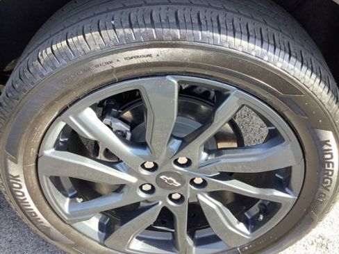 Used 2022 Chevrolet Equinox RS w/ RS Leather Package image 34