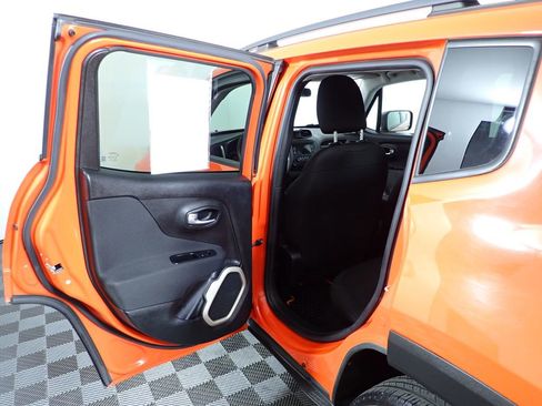 Used 2017 Jeep Renegade Sport w/ Power & Air Group AWD/4WD image 36