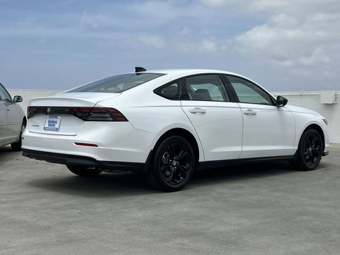New 2025 Honda Accord SE image 6