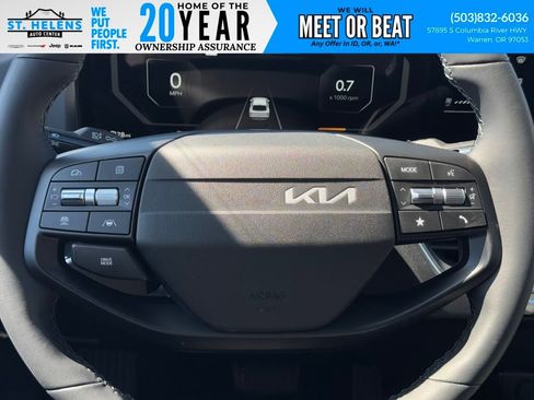 Used 2025 Kia K4 EX image 23