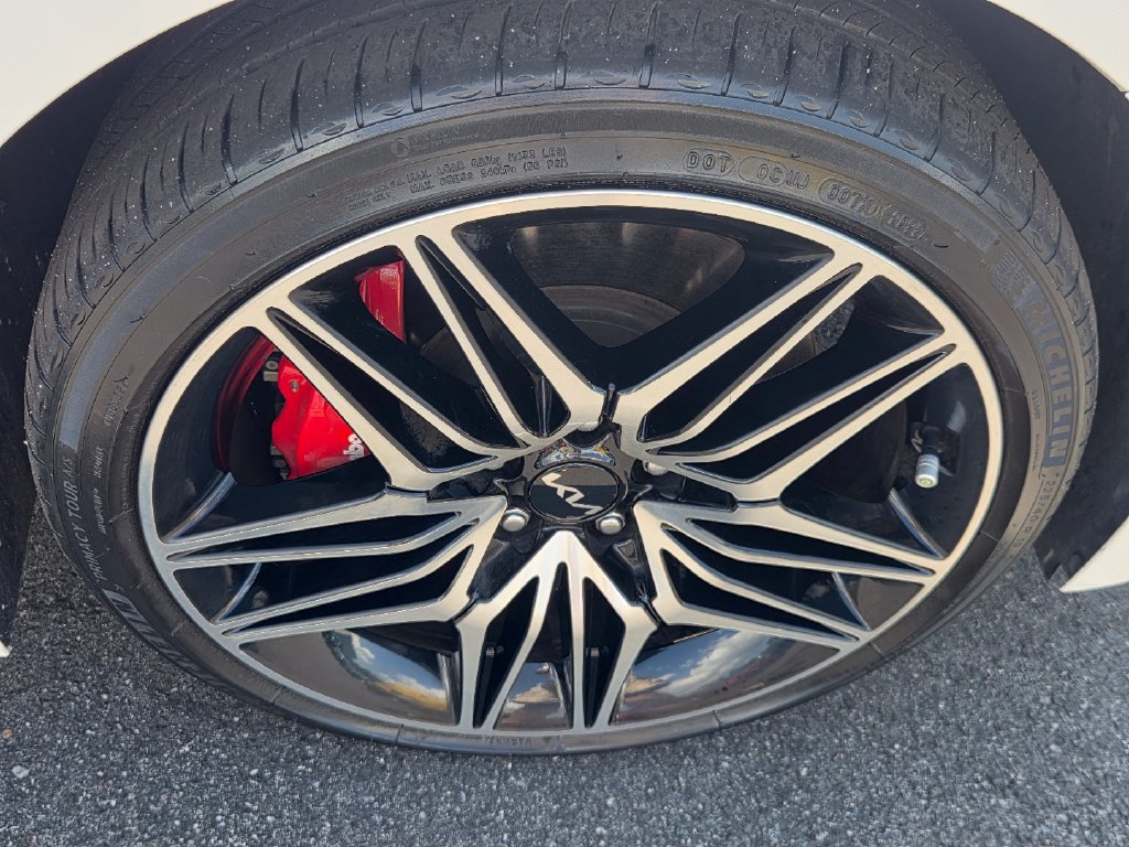 Used 2023 Kia Stinger GT2 AWD/4WD image 8