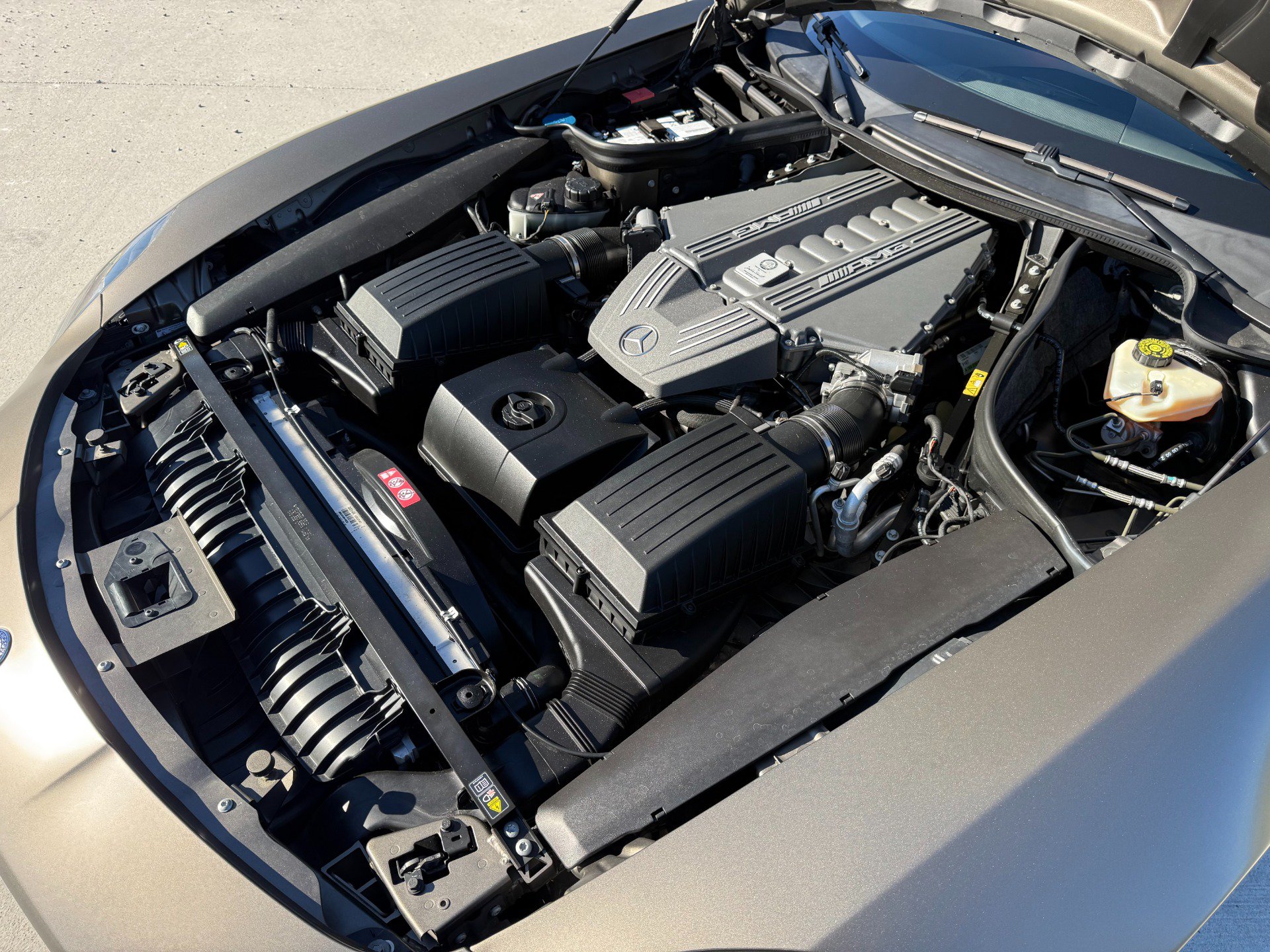 Used 2012 Mercedes-Benz SLS AMG Roadster image 53