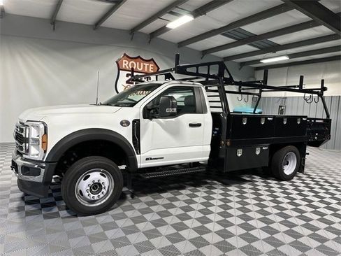 New 2023 Ford F550 4x4 Regular Cab Super Duty image 2